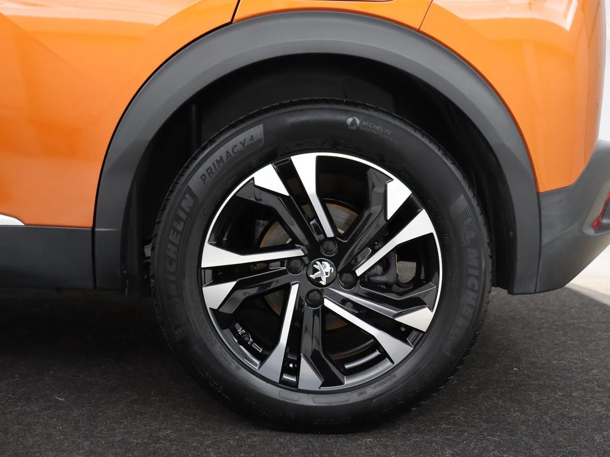 Hoofdafbeelding Peugeot e-2008