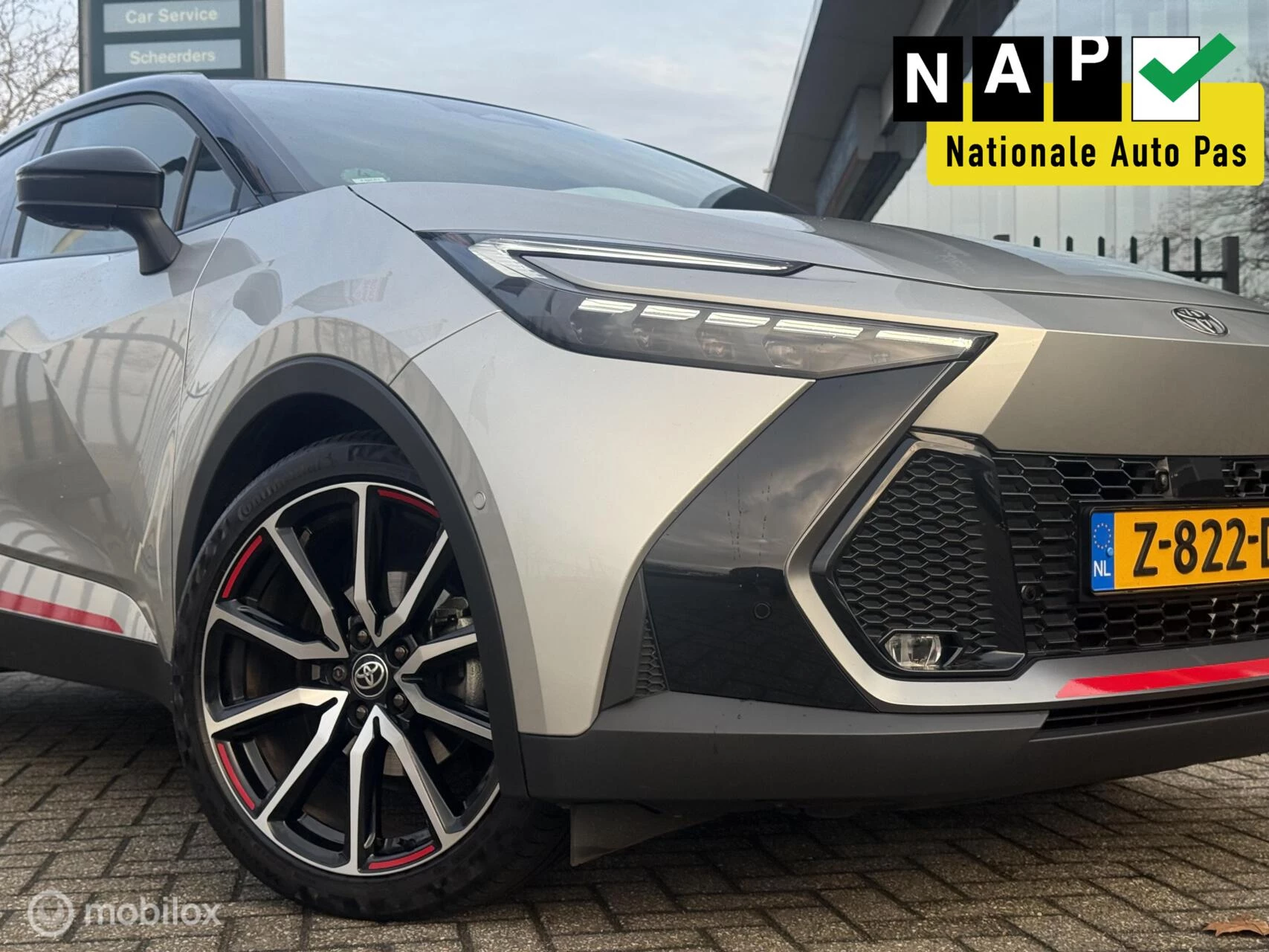 Hoofdafbeelding Toyota C-HR