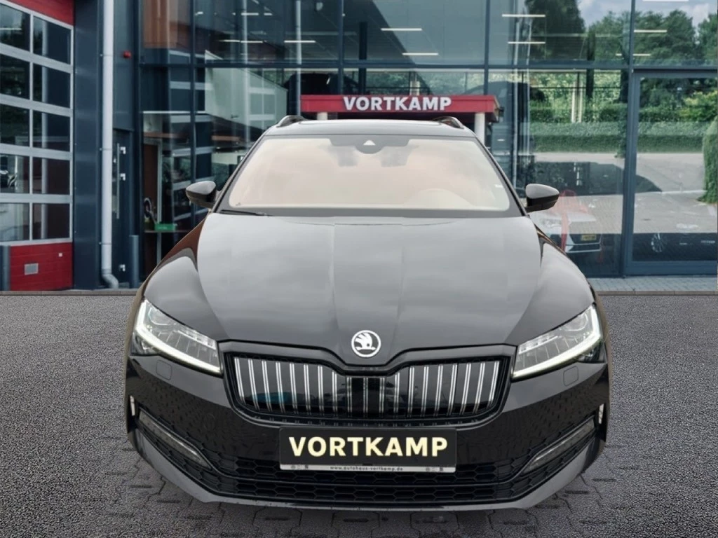 Hoofdafbeelding Škoda Superb