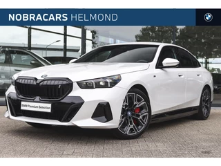 BMW i5 eDrive40 High Executive M Sport / Adaptieve LED / Parking Assistant Plus / Driving Assistant Professional / M Sportonderstel / Live Cockpit Professional