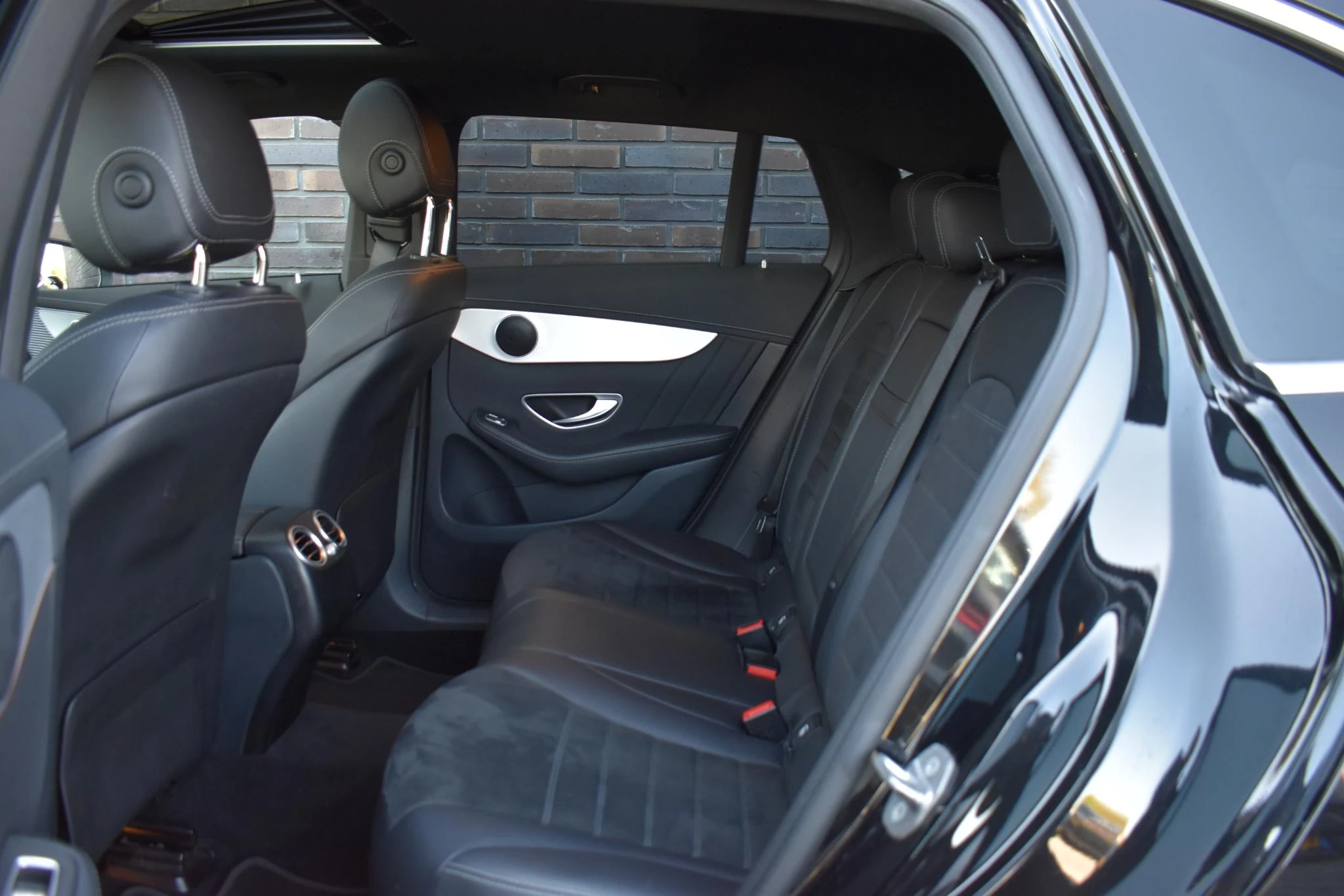 Hoofdafbeelding Mercedes-Benz EQC