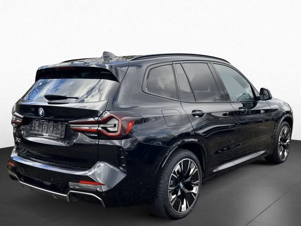 Hoofdafbeelding BMW iX3