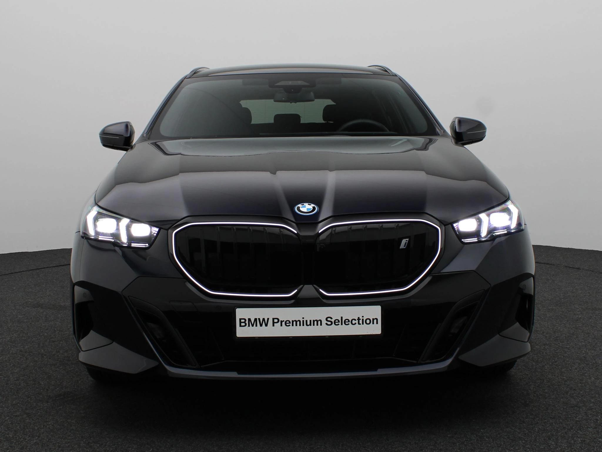 Hoofdafbeelding BMW i5