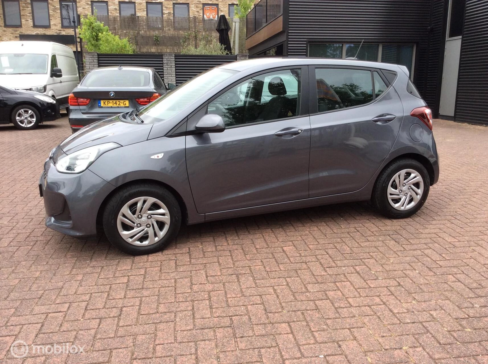 Hoofdafbeelding Hyundai i10