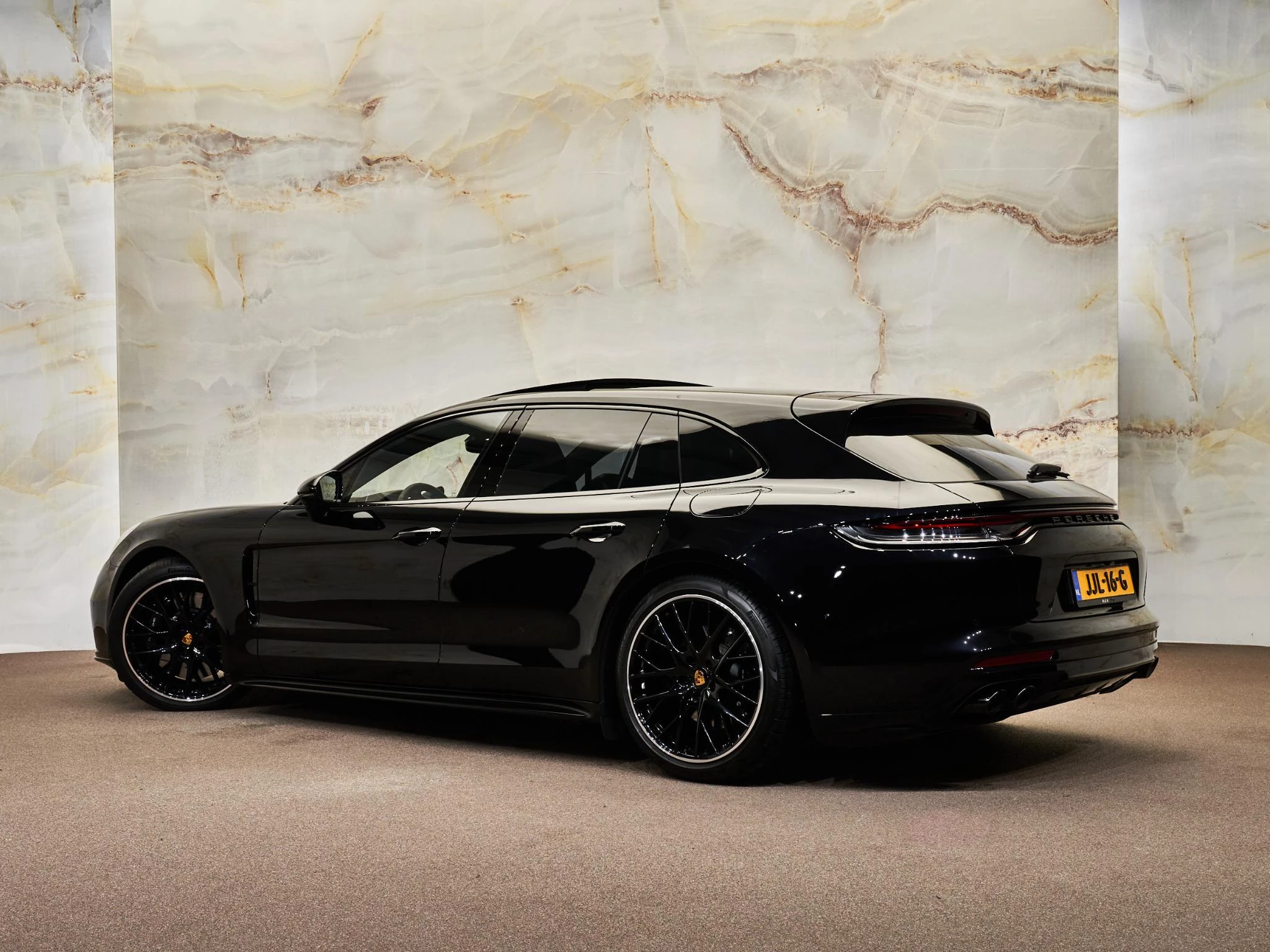 Hoofdafbeelding Porsche Panamera