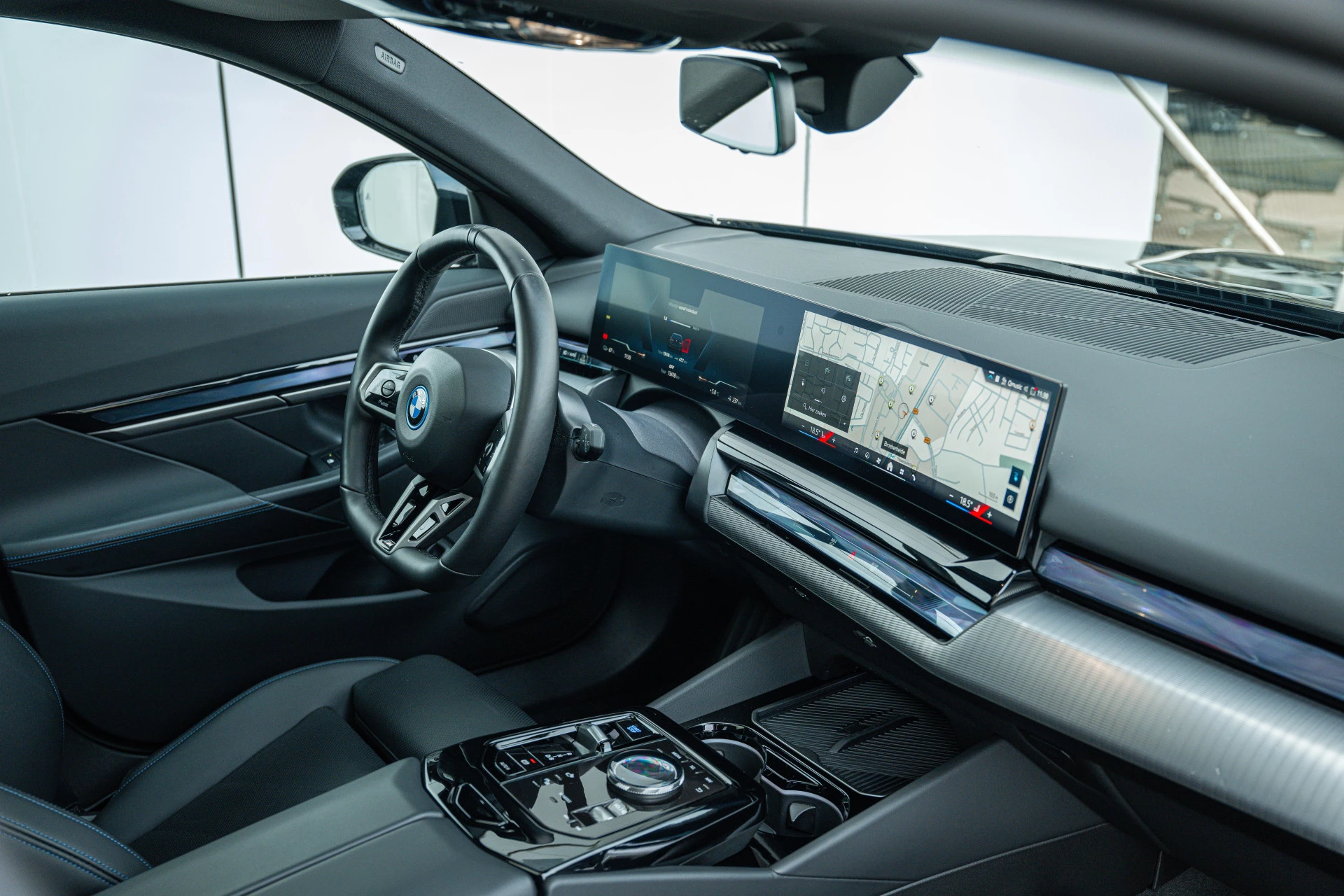 Hoofdafbeelding BMW i5