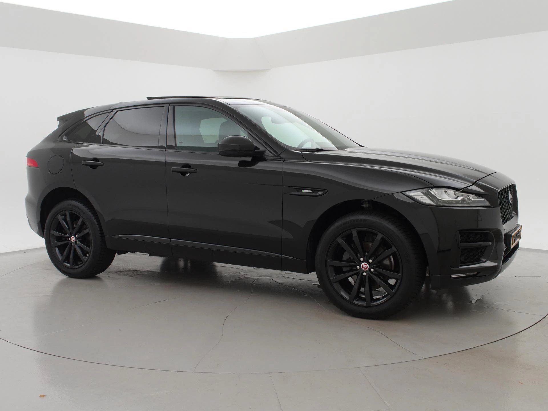 Hoofdafbeelding Jaguar F-PACE