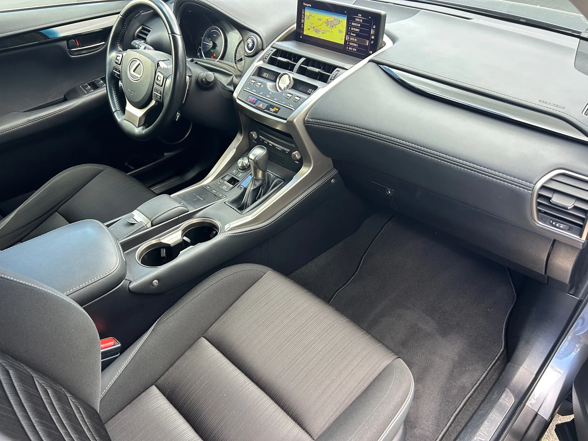 Hoofdafbeelding Lexus NX