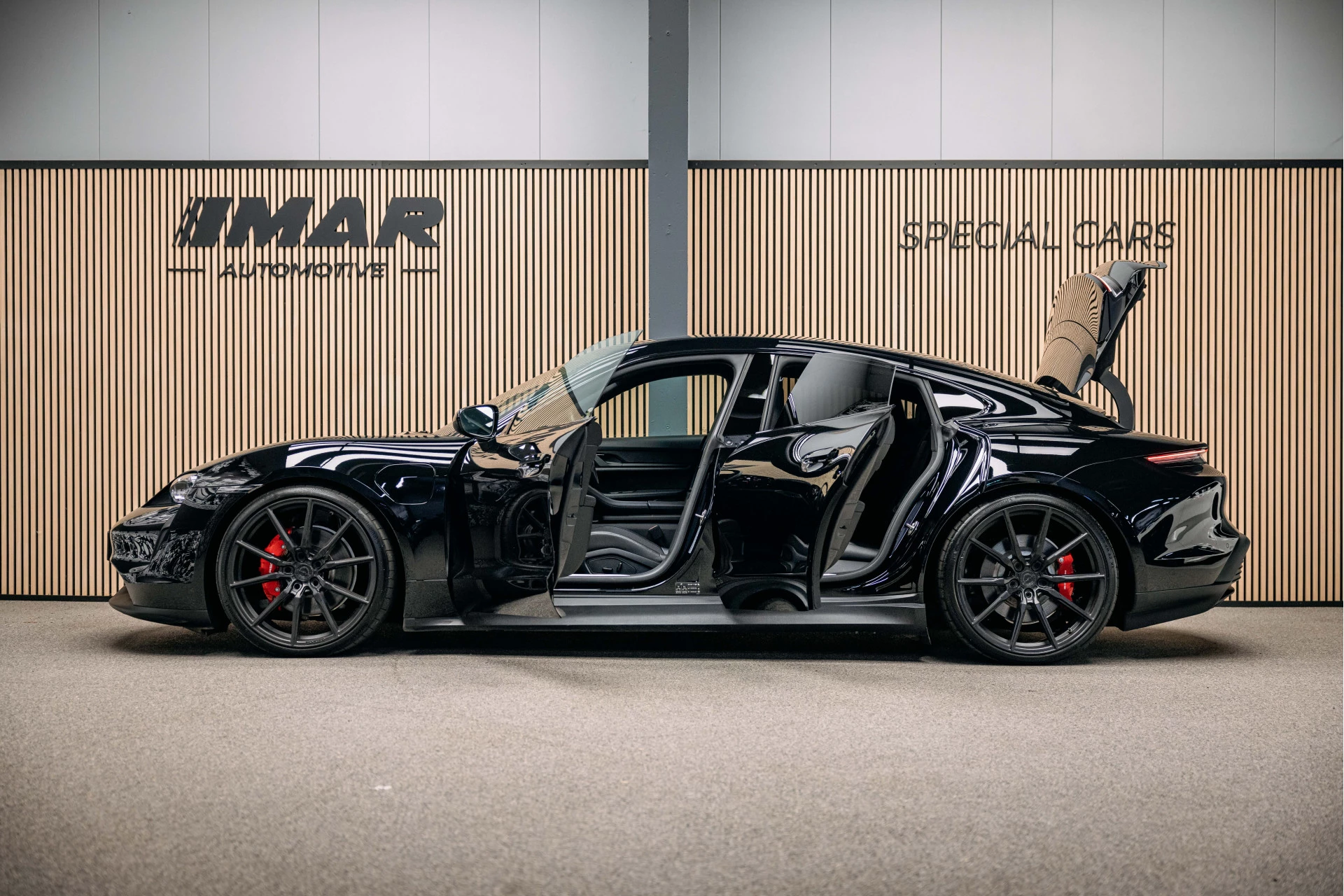 Hoofdafbeelding Porsche Taycan