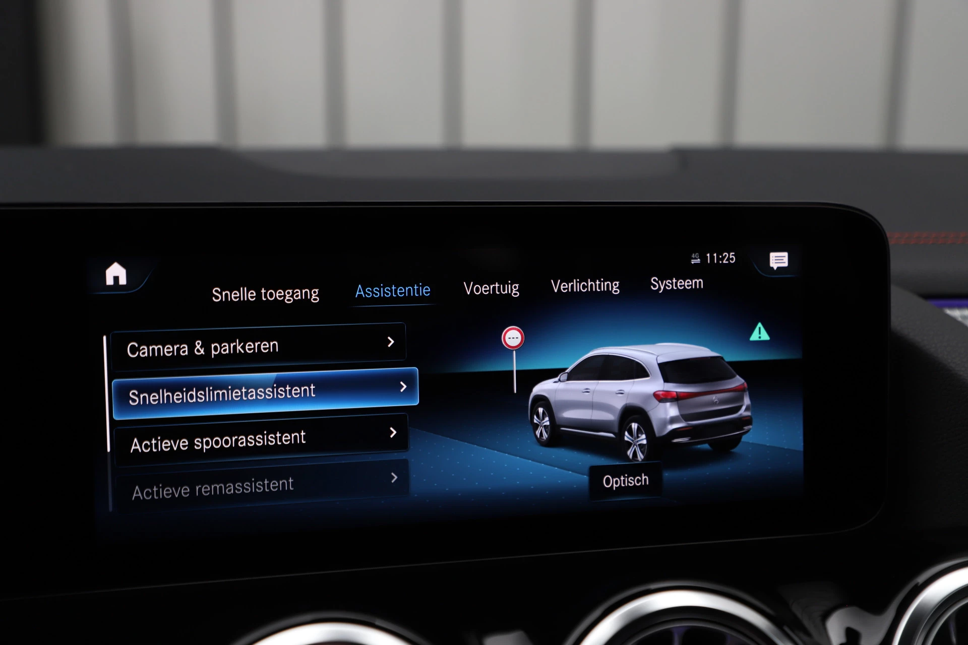 Hoofdafbeelding Mercedes-Benz EQA