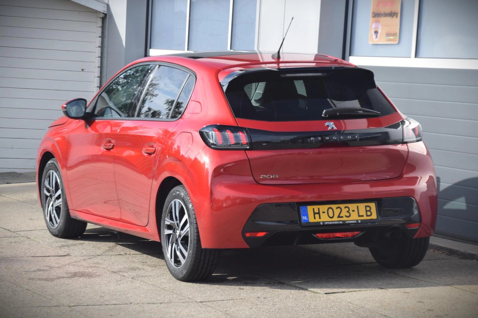 Hoofdafbeelding Peugeot 208