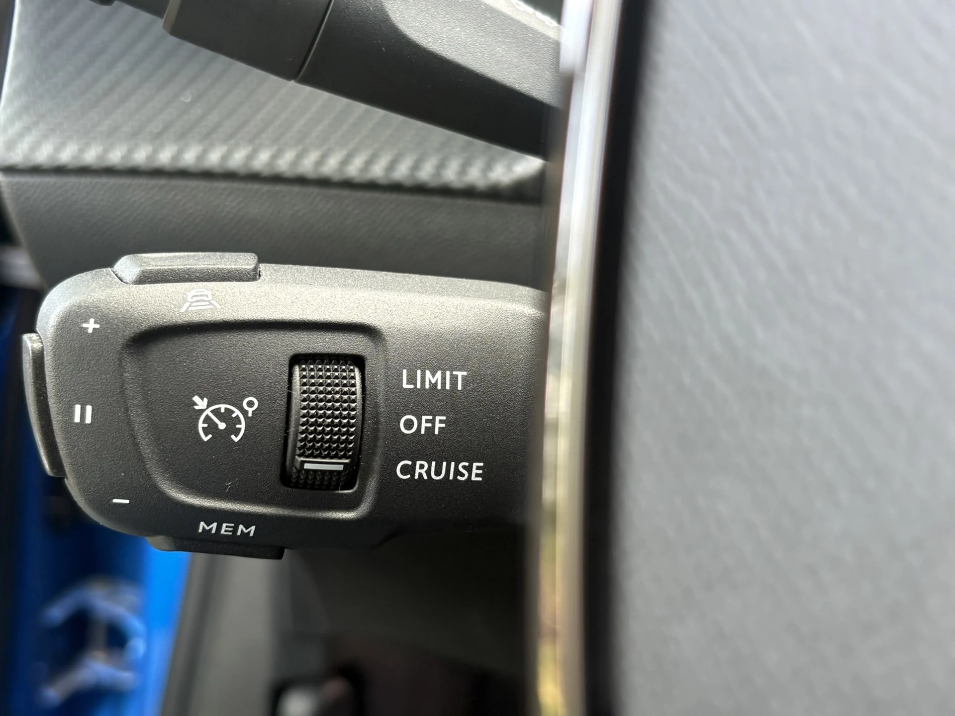 Hoofdafbeelding Peugeot e-208