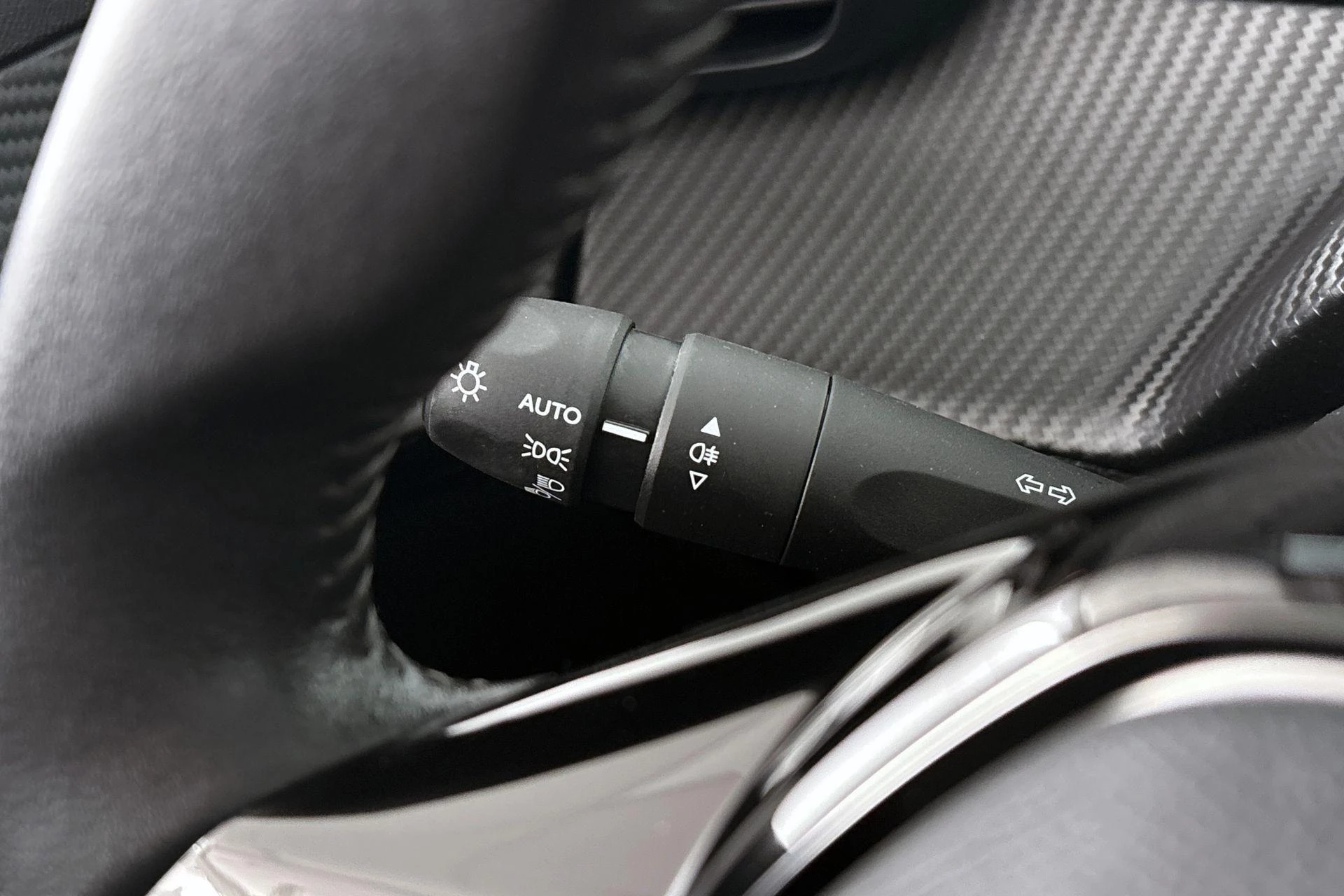 Hoofdafbeelding Peugeot e-208