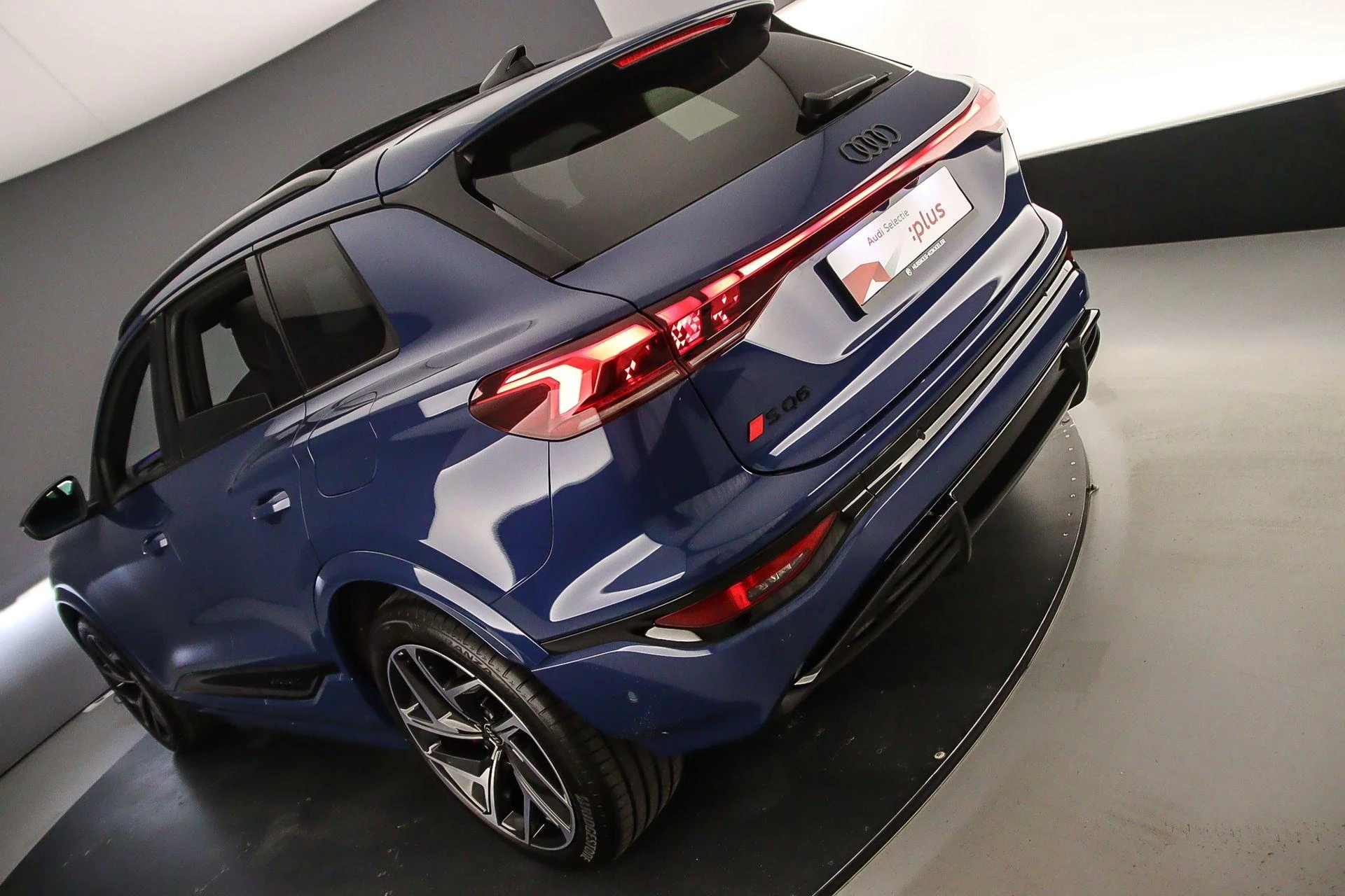 Hoofdafbeelding Audi Q6 e-tron
