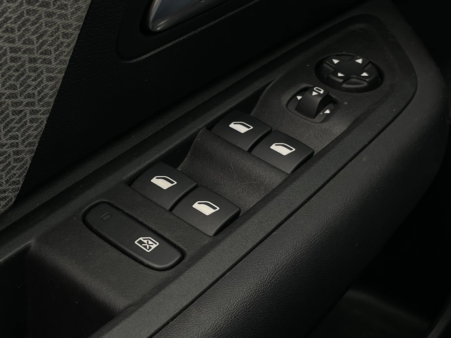 Hoofdafbeelding Citroën ë-C4 X