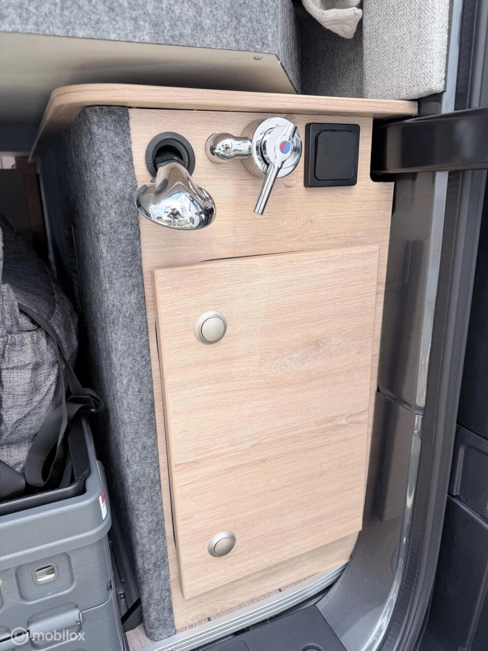 Hoofdafbeelding Knaus TGE 3.180