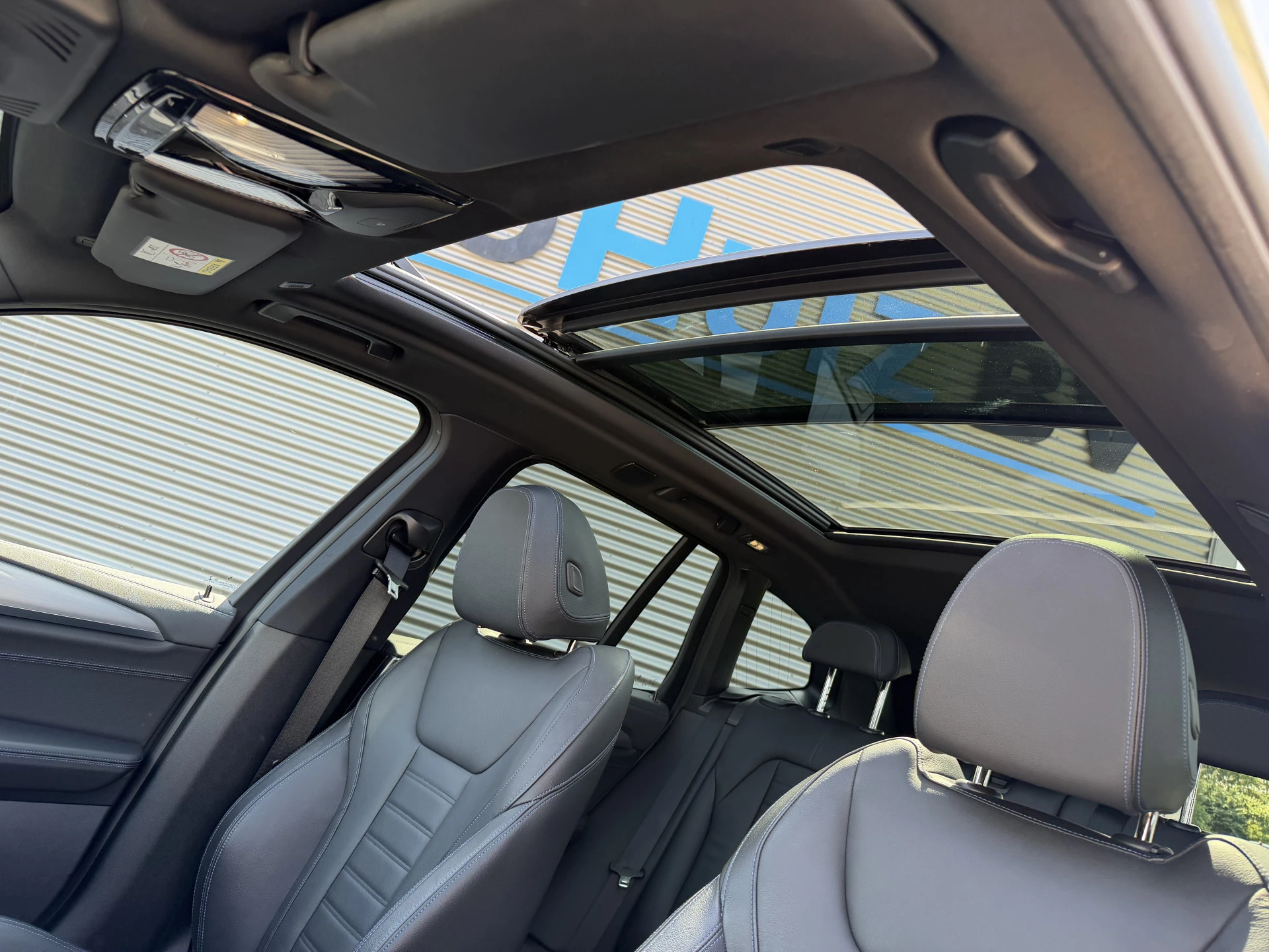 Hoofdafbeelding BMW iX3