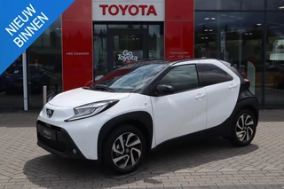 Toyota Aygo X PULSE 5-DEURS NIEUW UIT VOORRAAD LEVERBAAR! APPLE/ANDROID CAMERA CLIMA 17"LMV PRIVACY-GLASS LED DAB+ NL-AUTO