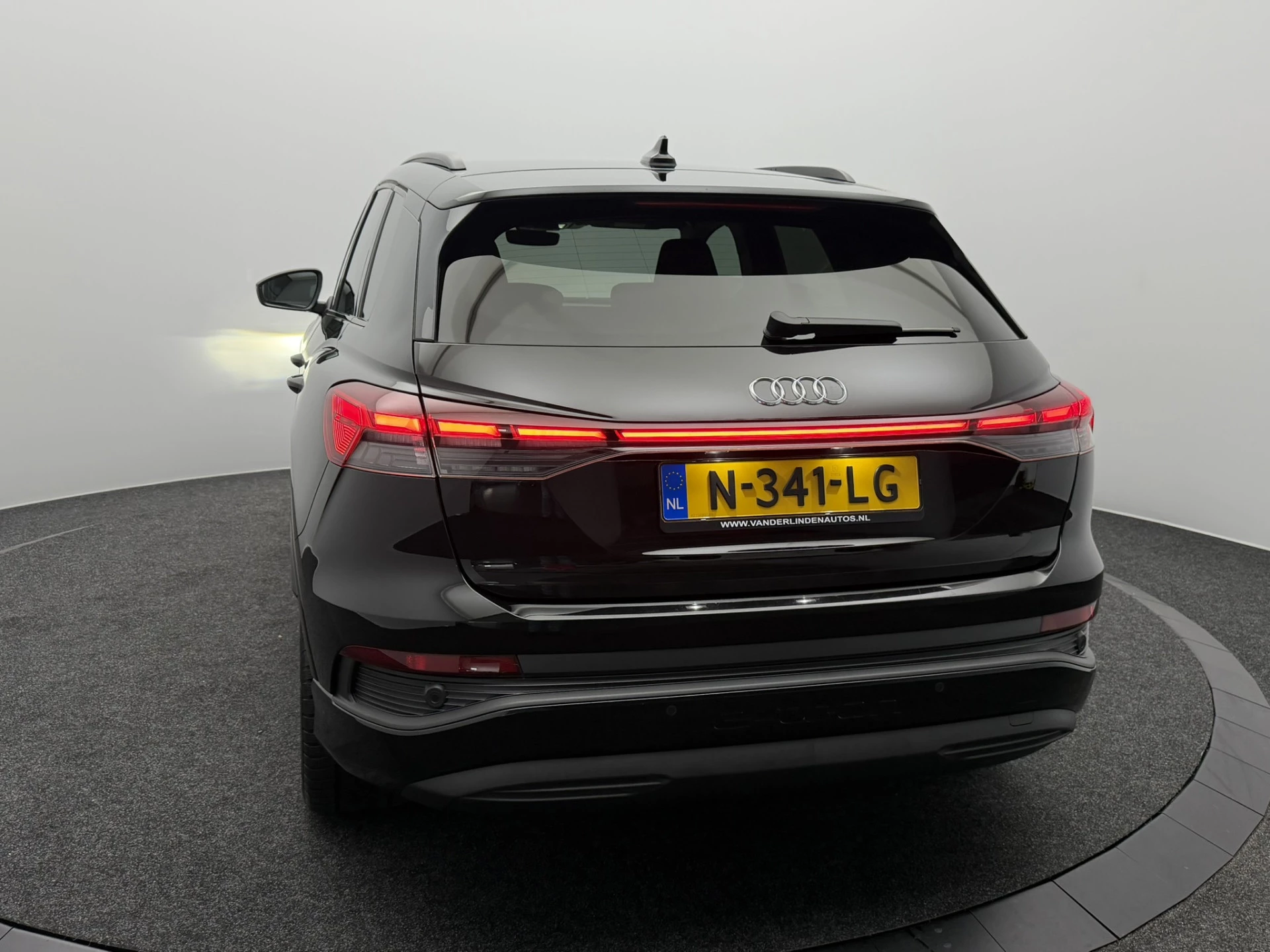 Hoofdafbeelding Audi Q4 e-tron
