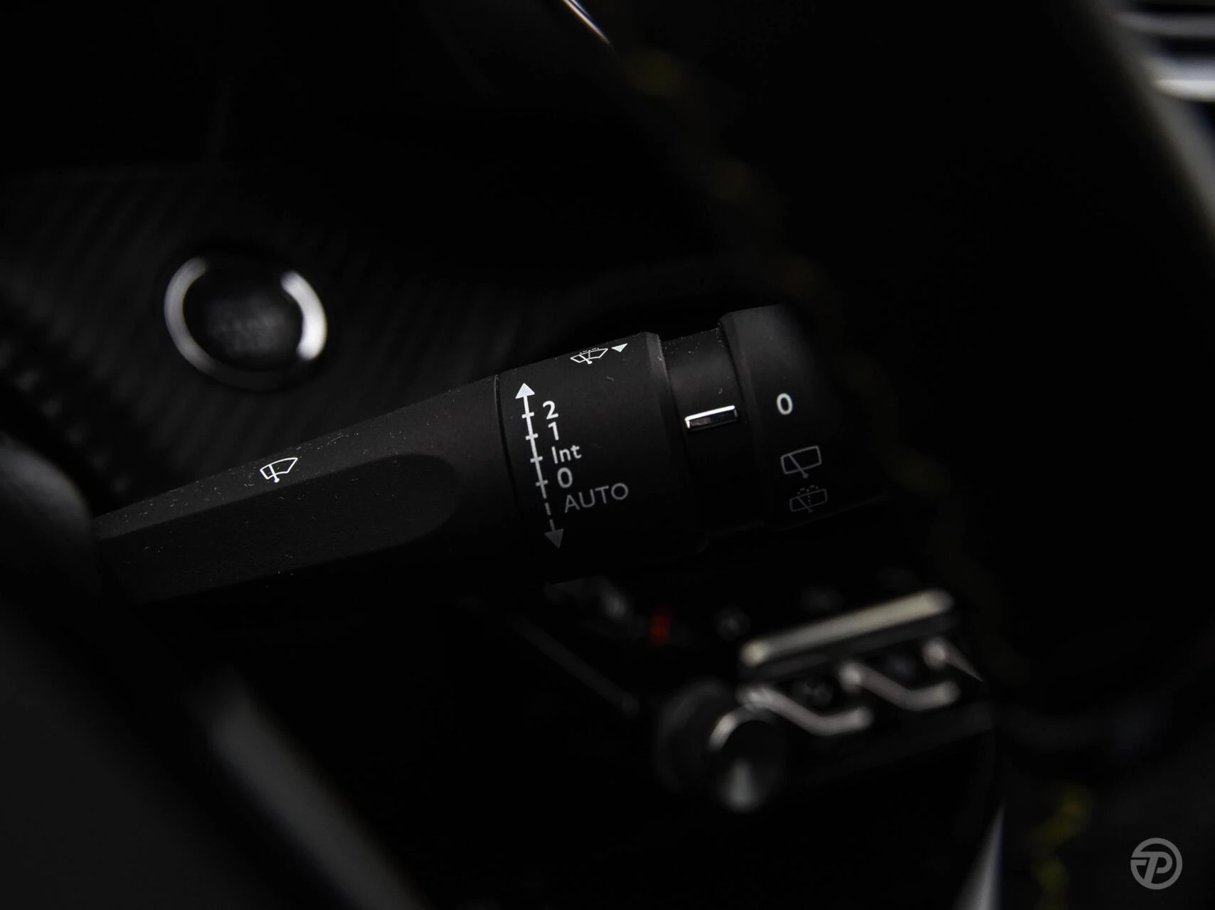 Hoofdafbeelding Peugeot e-2008