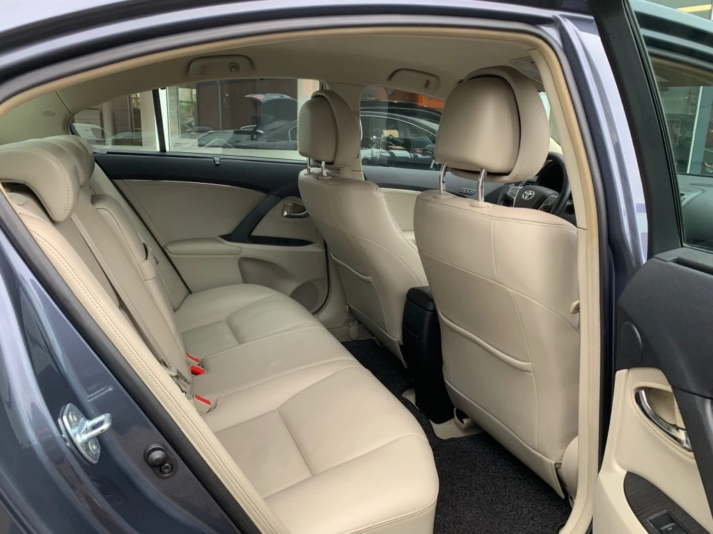 Hoofdafbeelding Toyota Avensis