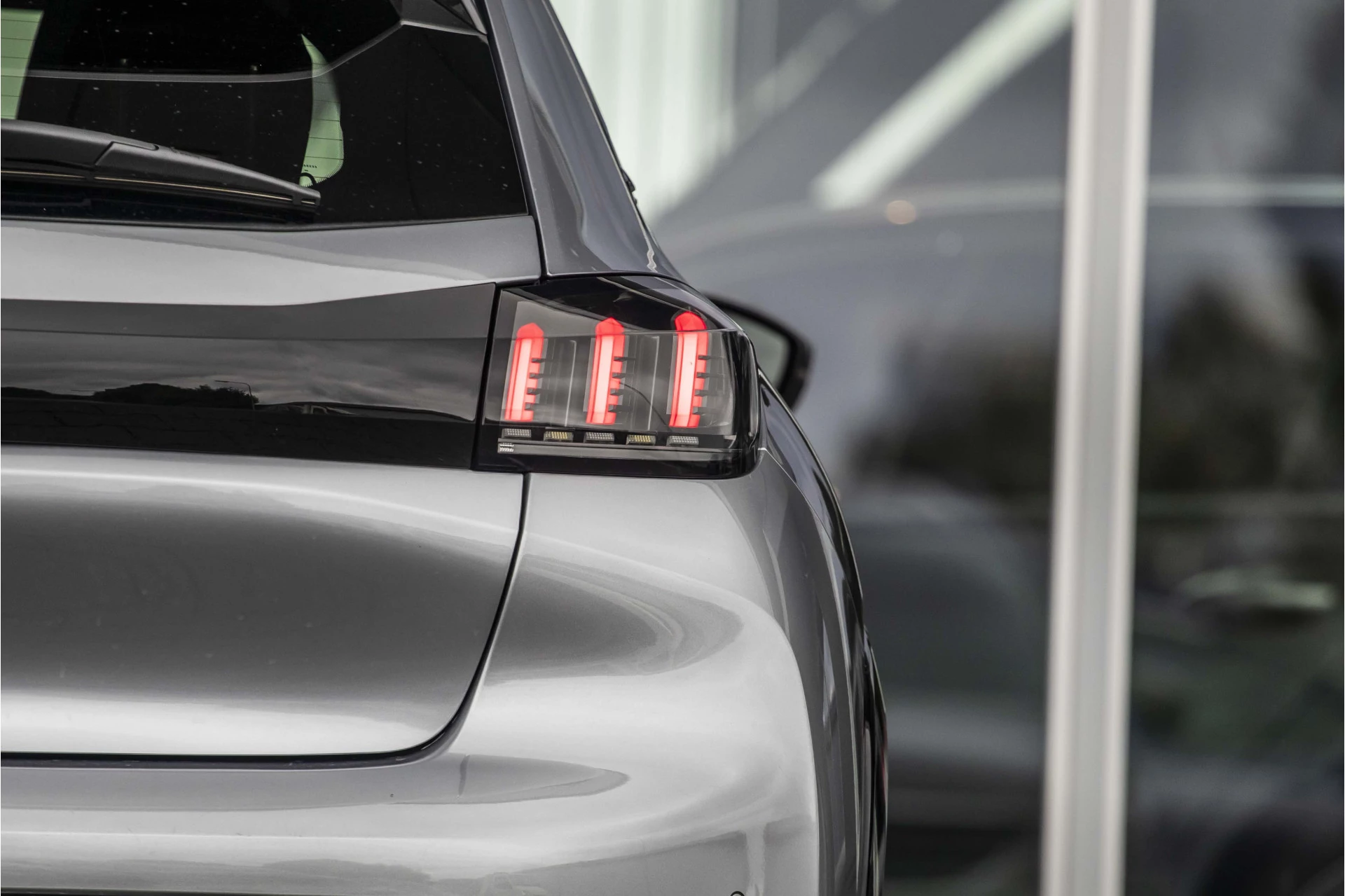 Hoofdafbeelding Peugeot e-208