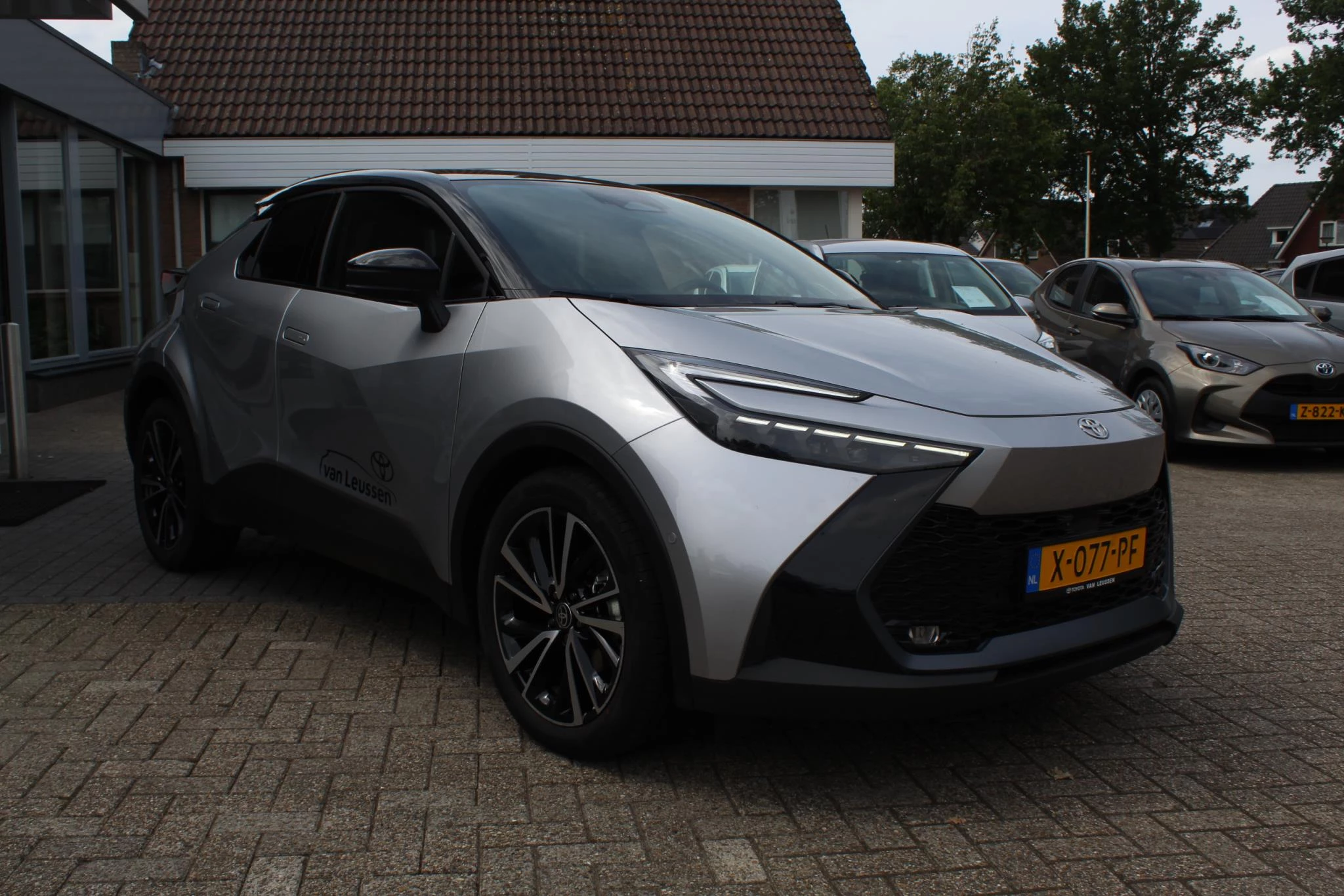Hoofdafbeelding Toyota C-HR