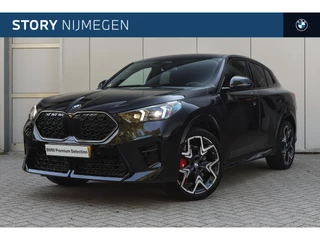 Hoofdafbeelding BMW X2 BMW X2 sDrive20i High Executive M Sport Automaat / Panoramadak / Trekhaak / Sportstoelen / Adaptieve LED / M Adaptief onderstel / Parking Assistant Plus / Head-Up / Comfort Access