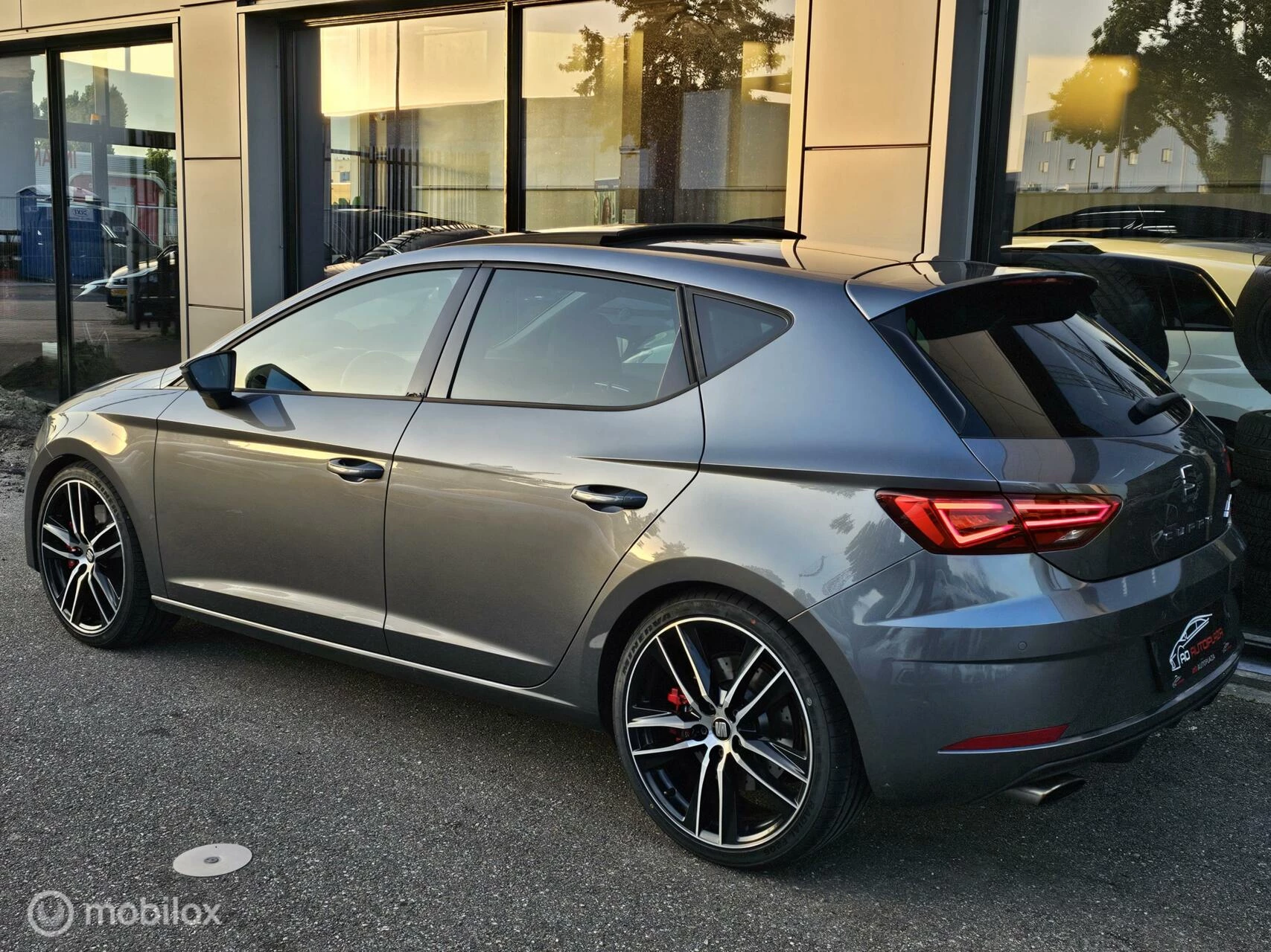 Hoofdafbeelding SEAT Leon