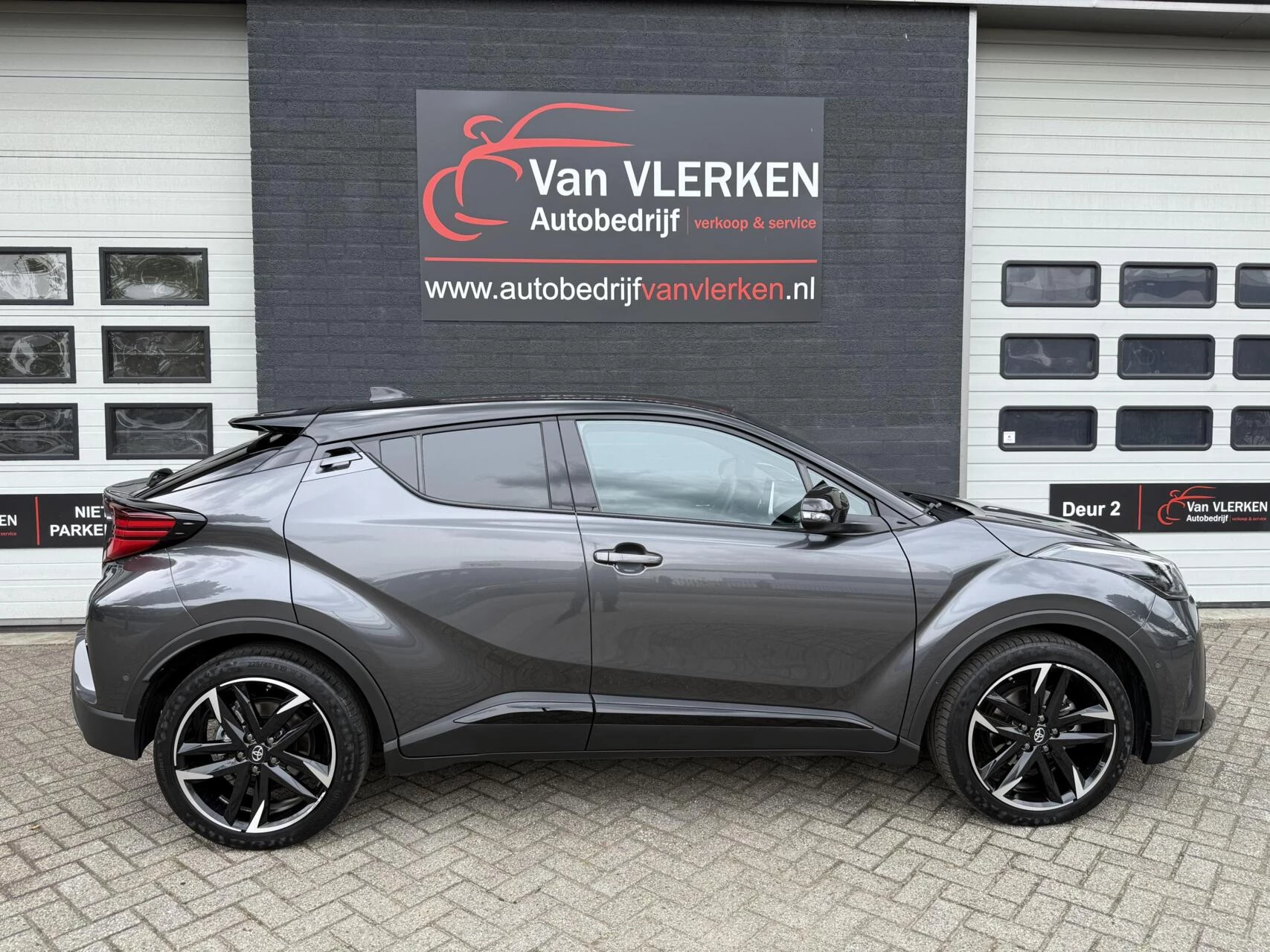 Hoofdafbeelding Toyota C-HR