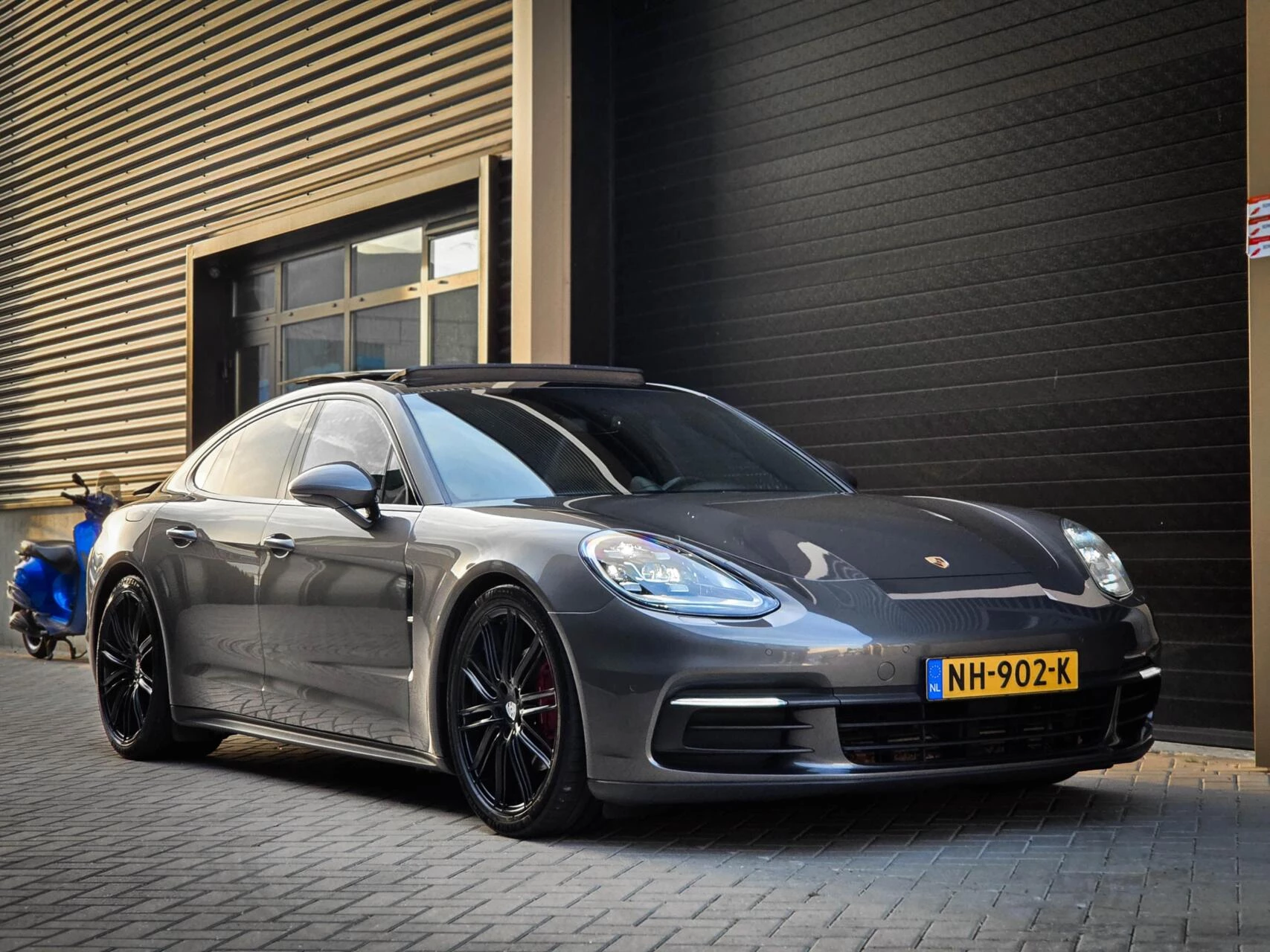 Hoofdafbeelding Porsche Panamera