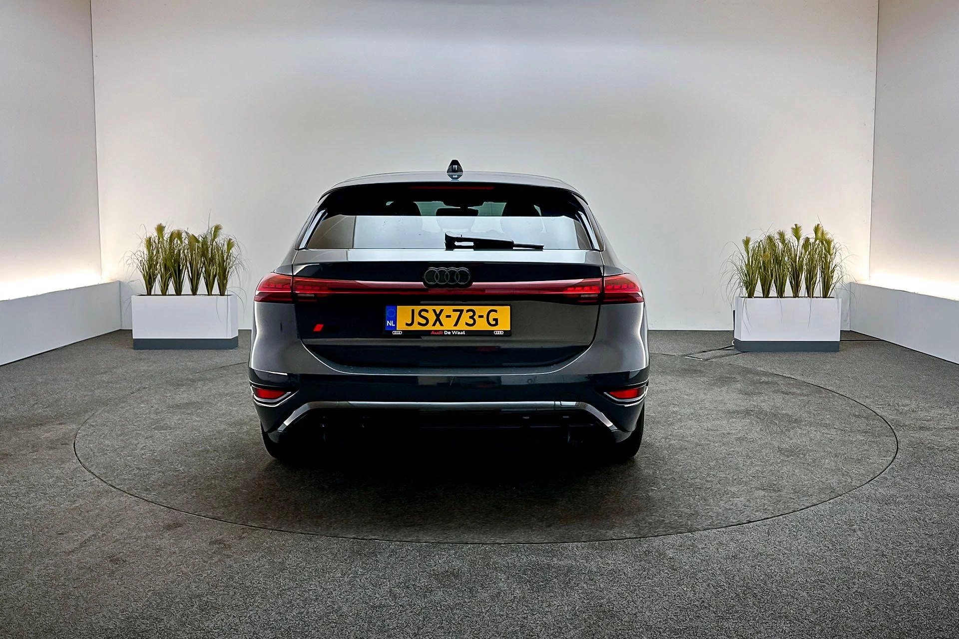 Hoofdafbeelding Audi A6 Avant e-tron