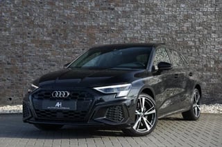 Audi A3 Sportback 45 TFSI e S-Edition Competition Pano S-Zetels ACC Camera Stoelverwarming 18-Inch