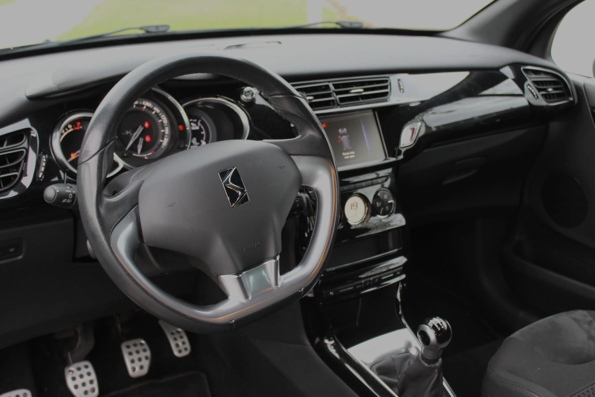 Hoofdafbeelding DS DS 3