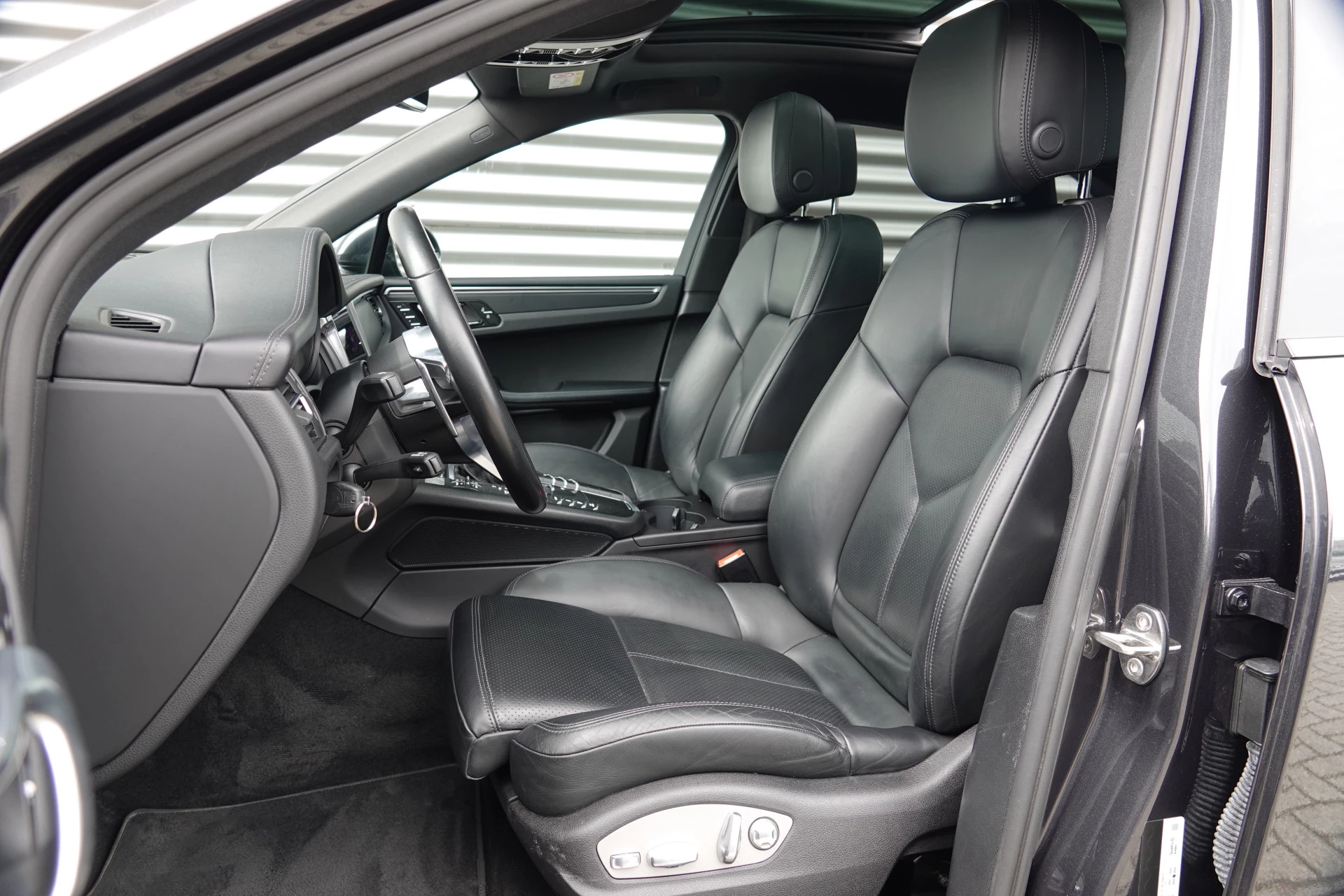 Hoofdafbeelding Porsche Macan