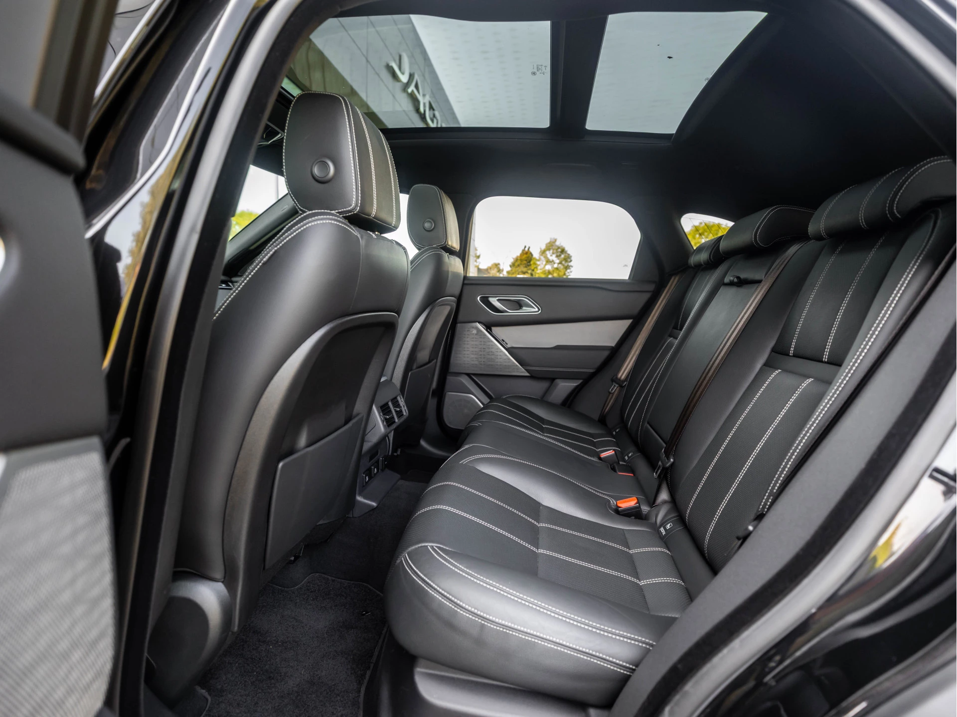 Hoofdafbeelding Land Rover Range Rover Velar