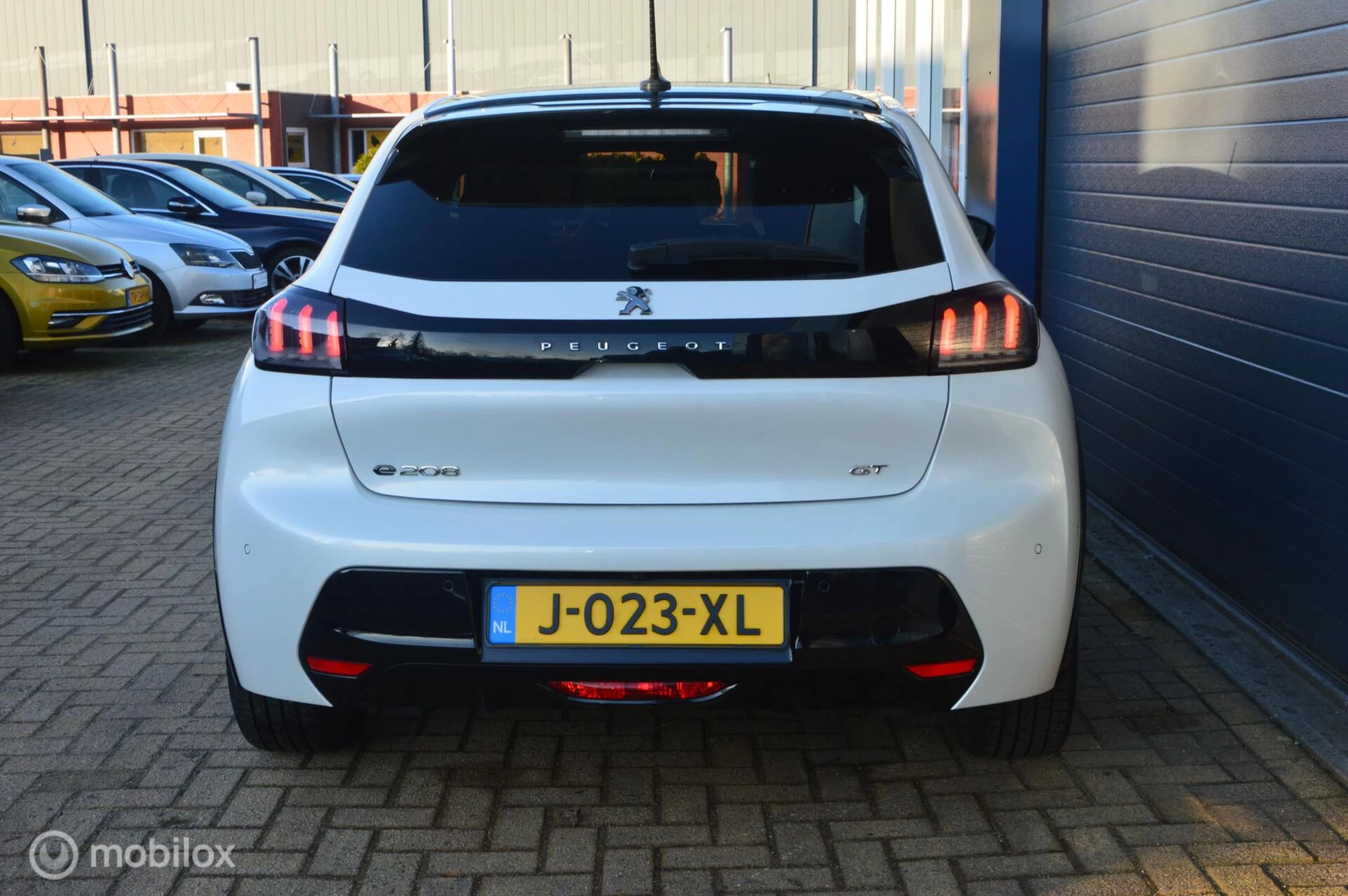 Hoofdafbeelding Peugeot e-208