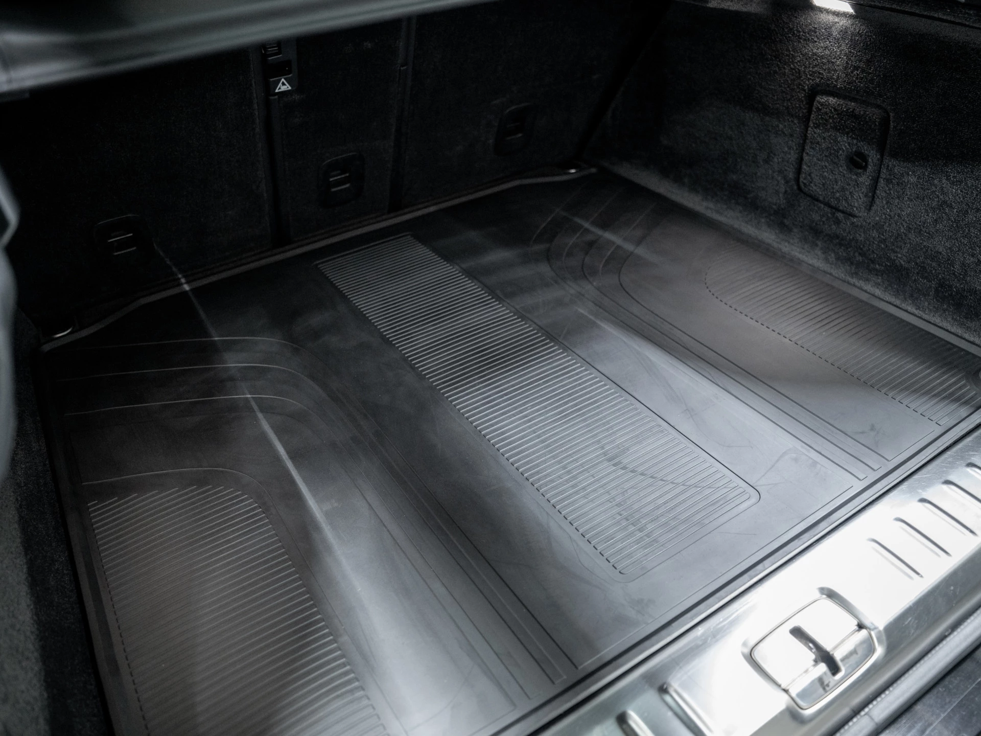 Hoofdafbeelding Aston Martin DBX