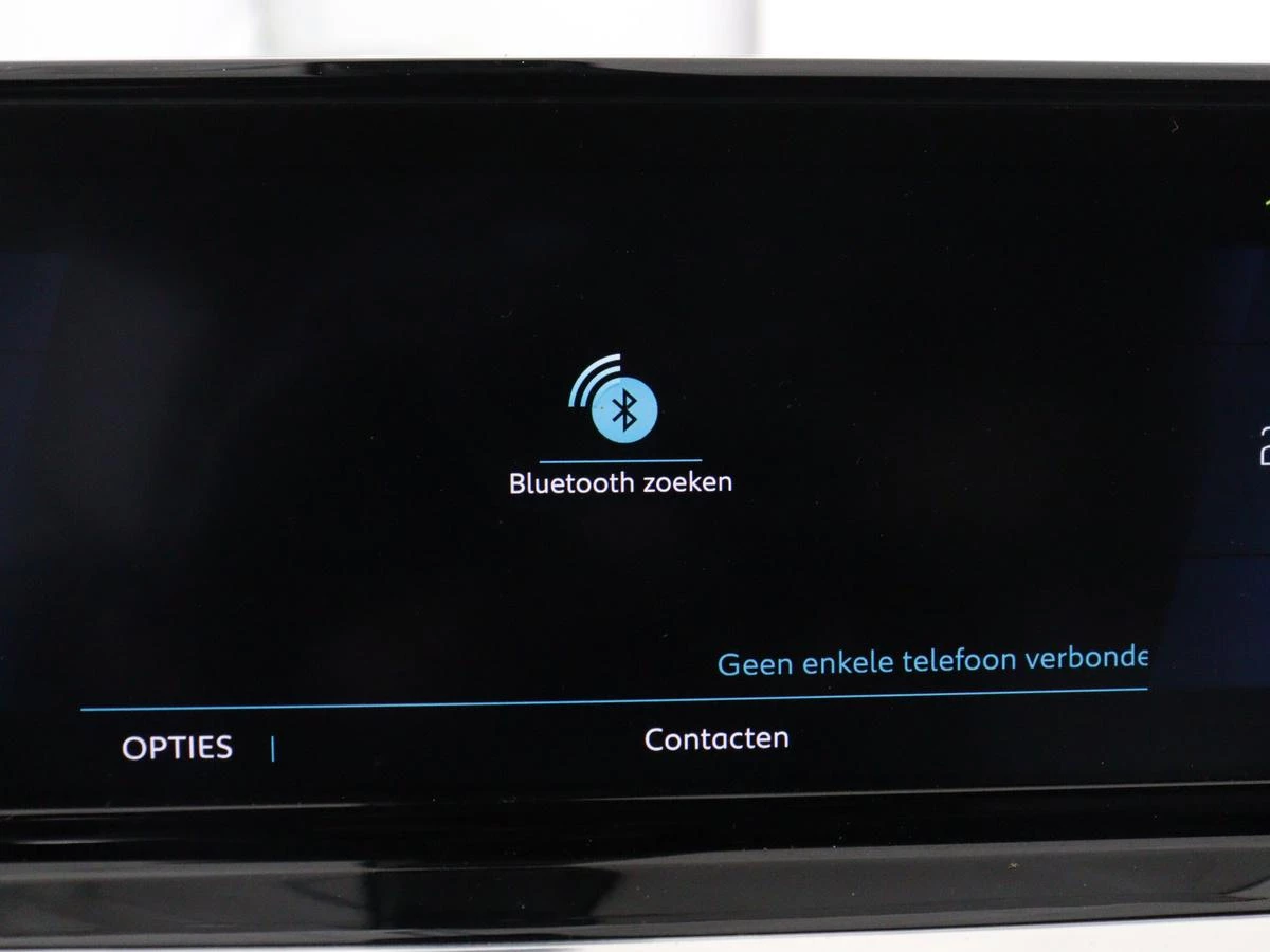 Hoofdafbeelding Peugeot e-2008