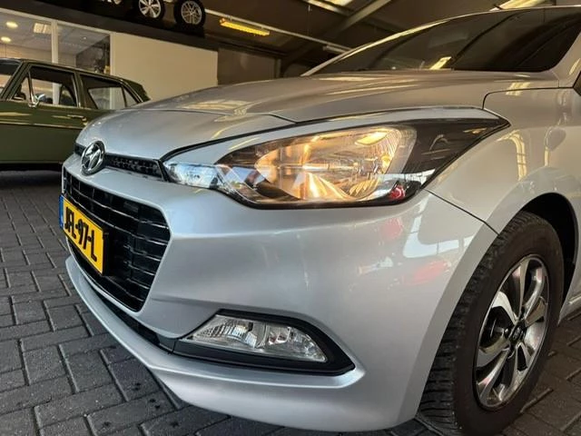Hoofdafbeelding Hyundai i20