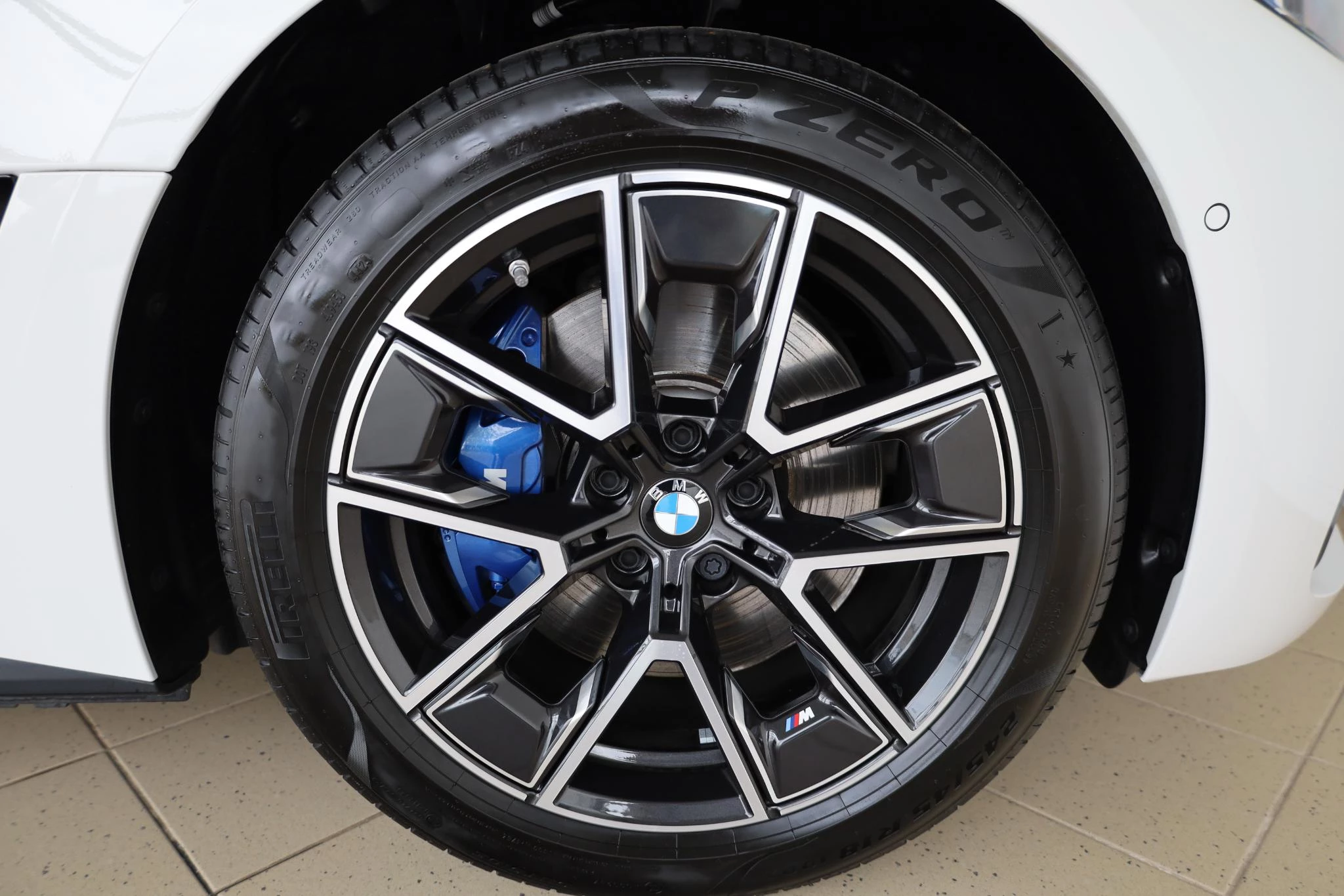 Hoofdafbeelding BMW i4