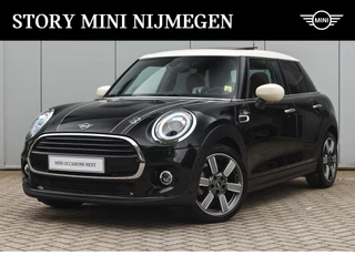 Hoofdafbeelding MINI Cooper MINI Cooper Hatchback 60 Years Chili Automaat / Panoramadak / LED / Head-Up / Comfort Access / Apple CarPlay / Park Assistant / Stoelverwarming