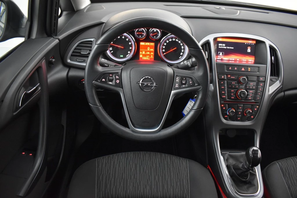 Hoofdafbeelding Opel Astra