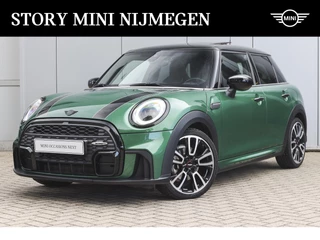 MINI Cooper Hatchback JCW Automaat / Panoramadak / JCW Sportstoelen / Achteruitrijcamera / LED / Stoelverwarming / Comfort Access / Adaptief onderstel