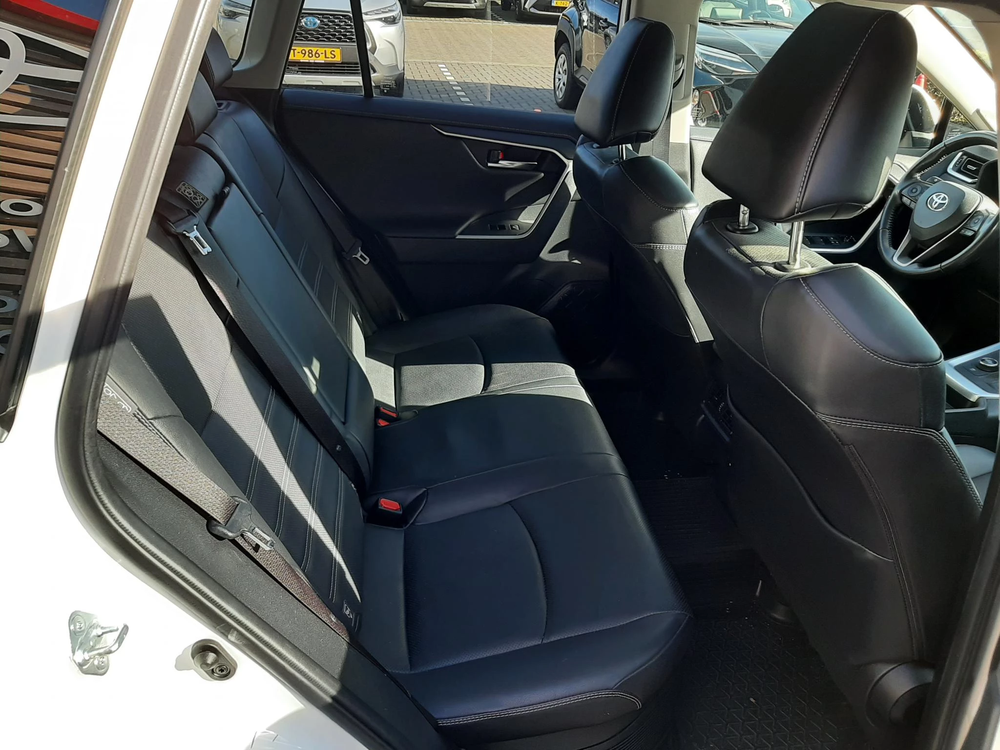 Hoofdafbeelding Toyota RAV4