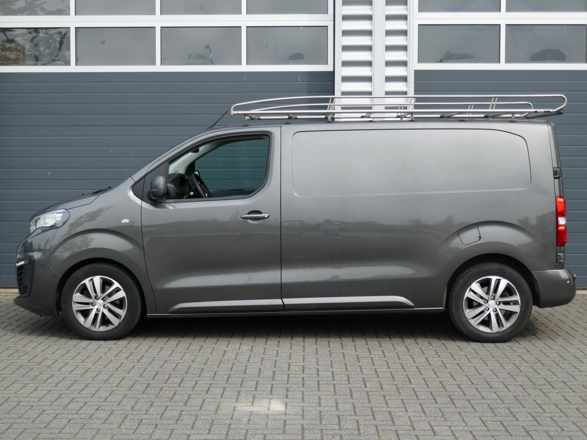 Hoofdafbeelding Peugeot Expert
