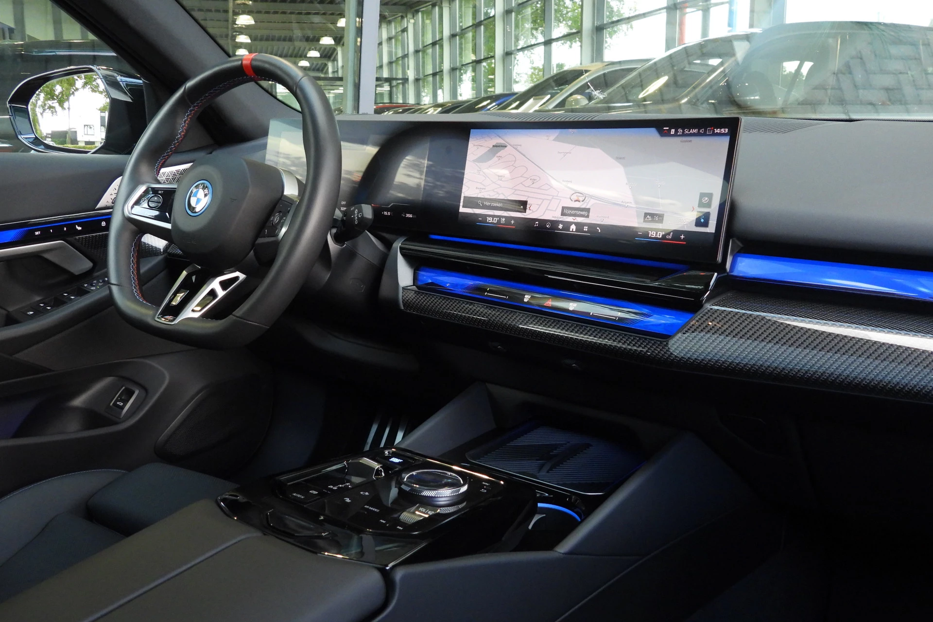 Hoofdafbeelding BMW i5