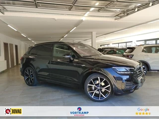 Hoofdafbeelding Volkswagen Touareg Volkswagen Touareg 3.0 TDI DSG R-LINE 4MOTION PANO-DAK/TREKHAAK/CAMERA/CARPLAY/ACC