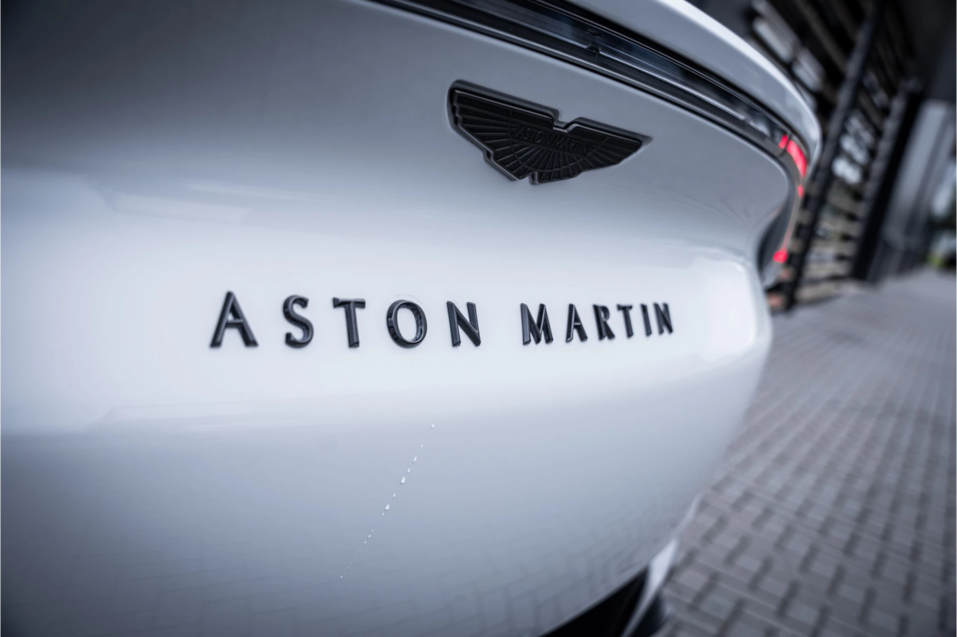 Hoofdafbeelding Aston Martin DBX