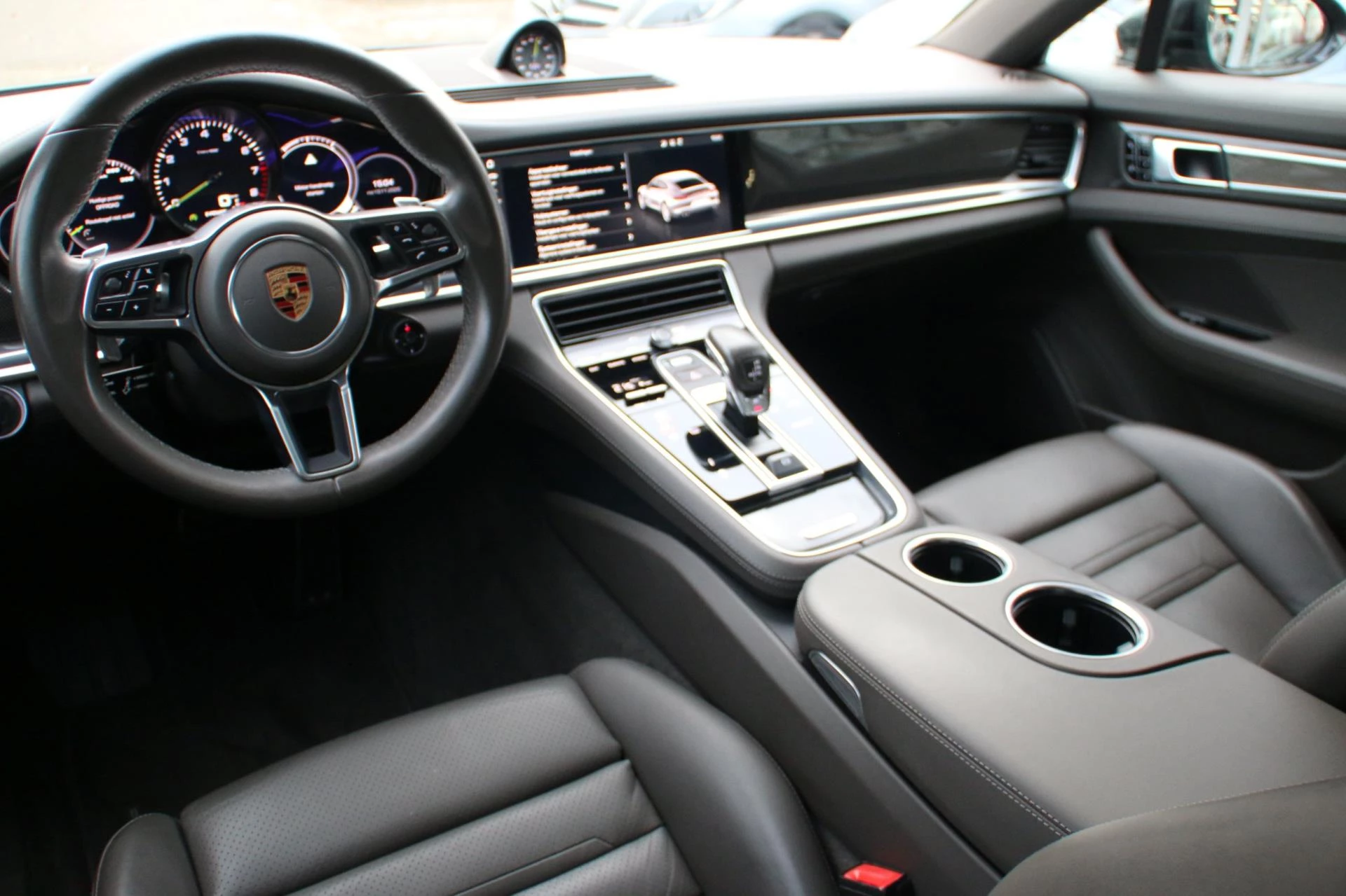 Hoofdafbeelding Porsche Panamera